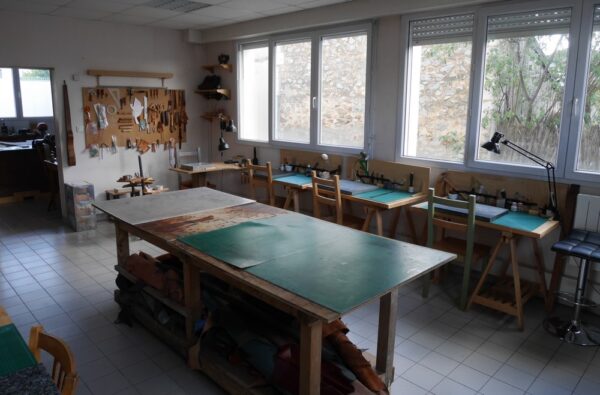 Formation sur mesure : Sellier-maroquinier d'art, option sculpture sur cuir – Image 4