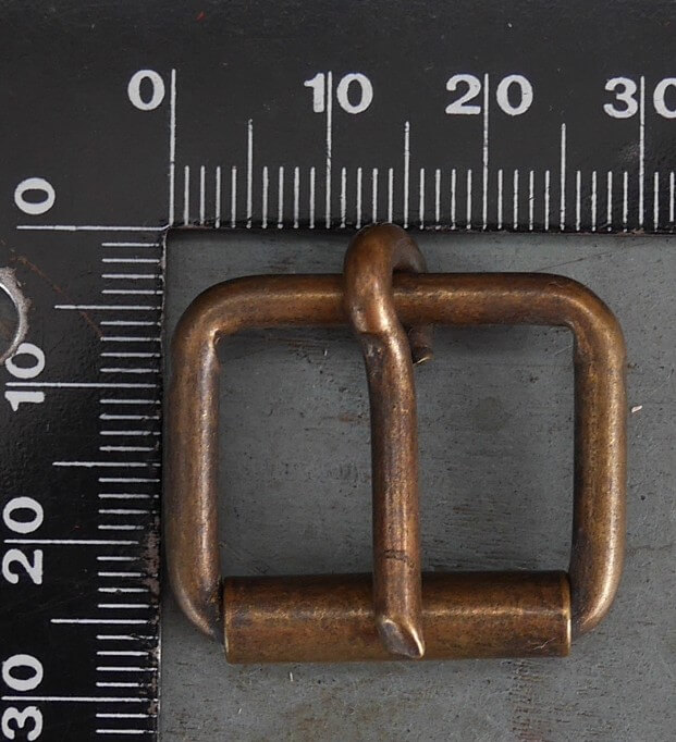 Boucle à rouleau pour sangle de 25 mm finition vieux cuivre