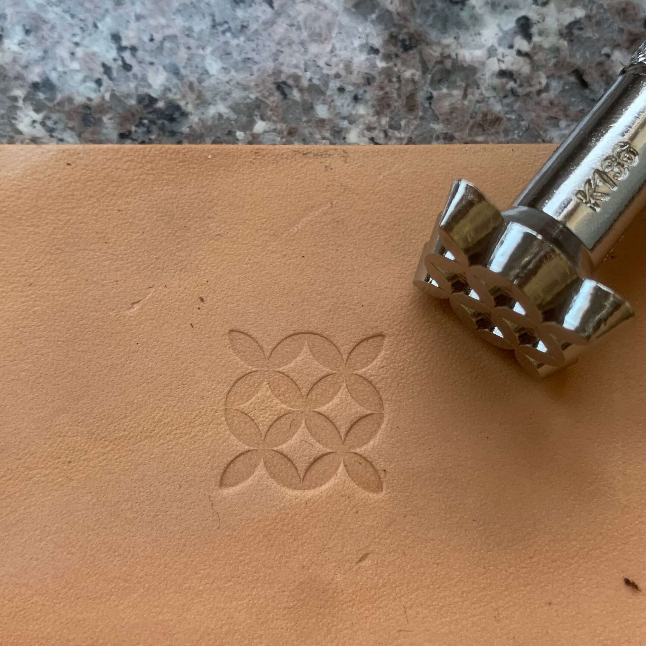 Matoir tandy leather