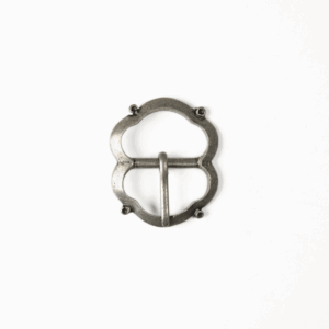 Boucle médiévale vieil argent – 15 mm