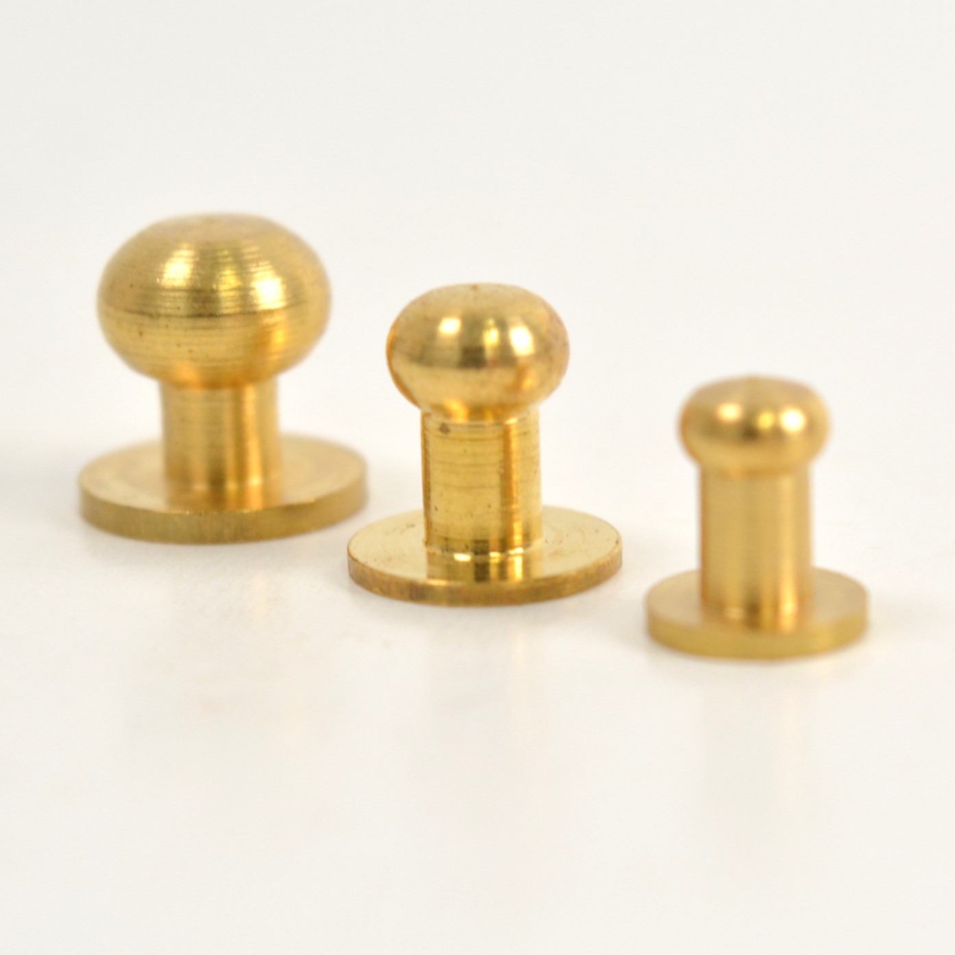 Bouton de col laiton Taille 2 – Image 4