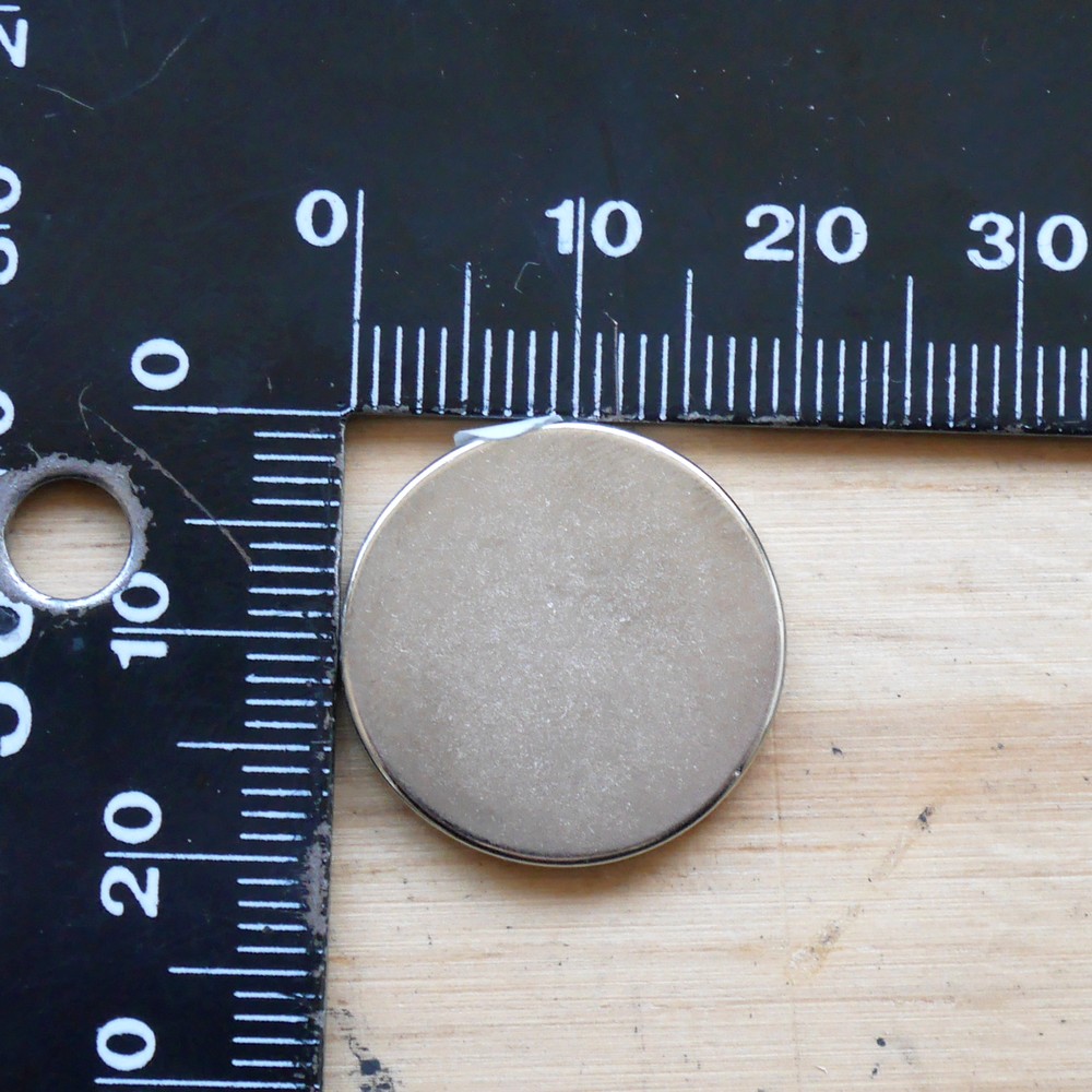 Aimant rond autocollant 20 mm maroquinerie en néodyme – Image 2