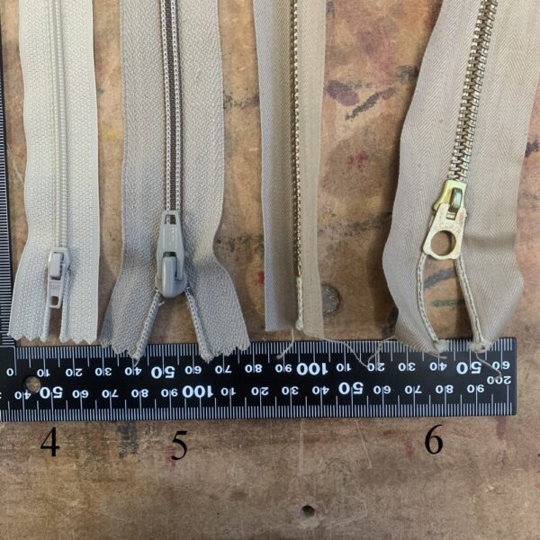 Fermeture à glissière grise/beige n°4 15cm – Image 2