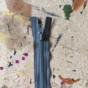 Fermeture à glissière grise, YKK 55 cm