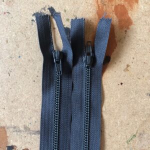 Lot de 2 fermetures à glissière grise, DMC 58 cm