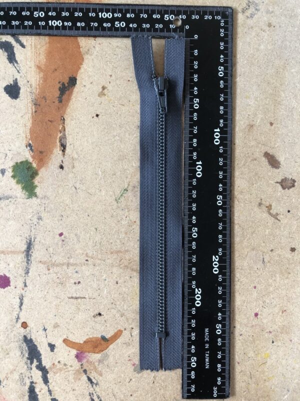 Fermeture à glissière grise, DMC 19 cm – Image 2