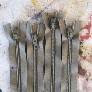 Lot de 4 fermetures à glissière grise, Ailée 14 cm