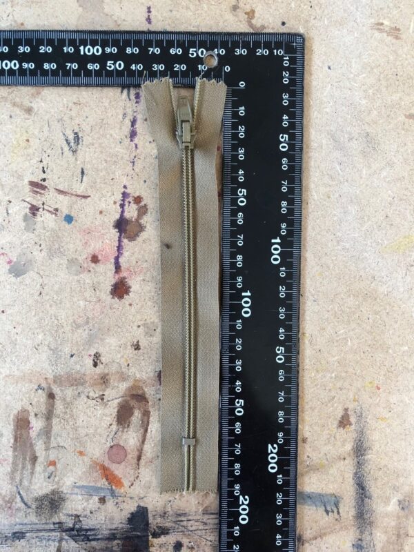 Lot de 4 fermetures à glissière grise, Ailée 14 cm – Image 2