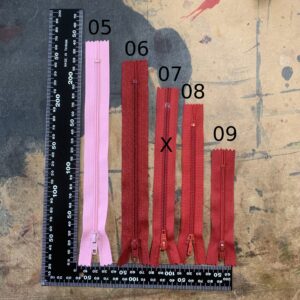 Fermeture à glissière rouge n°7 16 cm