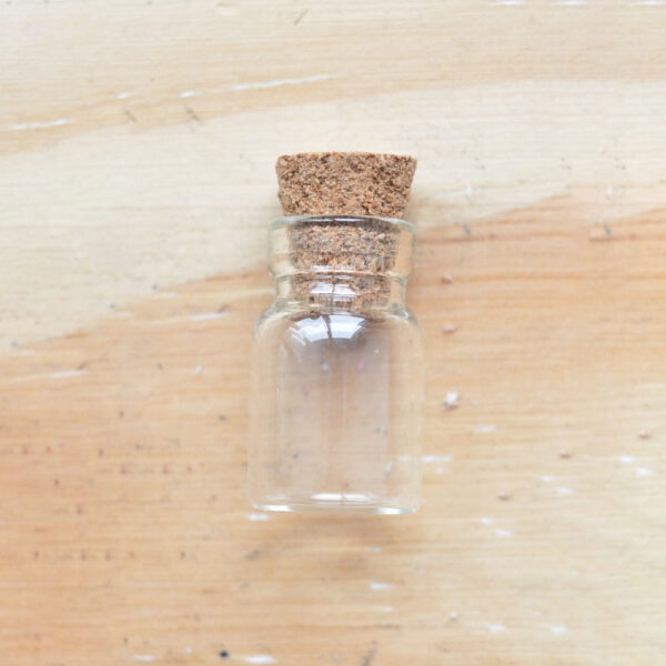 Fiole en verre n°4
