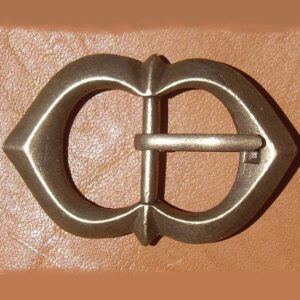 Grande boucle médiévale double cœur 17 mm