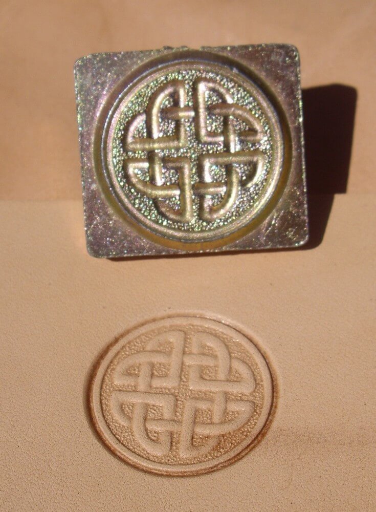 Matoir "3D" celtic rond - 8537-00 – Image 2