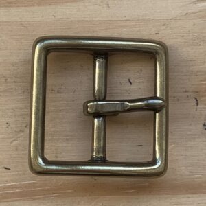 Boucle laiton massif finition vieux laiton 30 mm MB1965