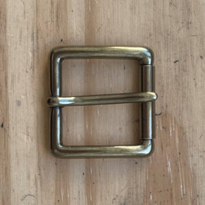 Boucle laiton massif finition vieux laiton à rouleau 30 mm MB0902R