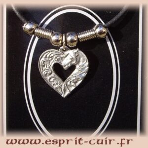 Pendentif cheval cœur