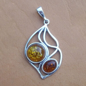 Pendentif en argent et ambre – Jola