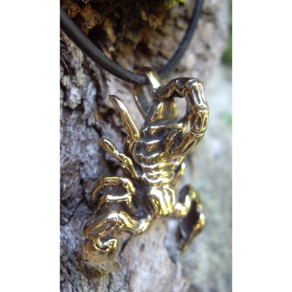 Pendentif en bronze - Scorpion – Image 2