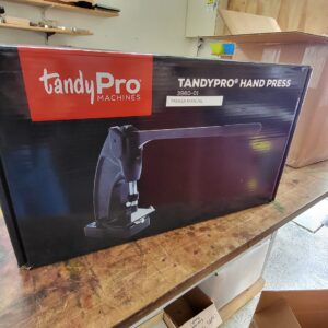 Presse manuelle d’établi Tandy Leather