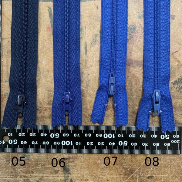 Fermetures à glissières bleu n°07 18cm – Image 2