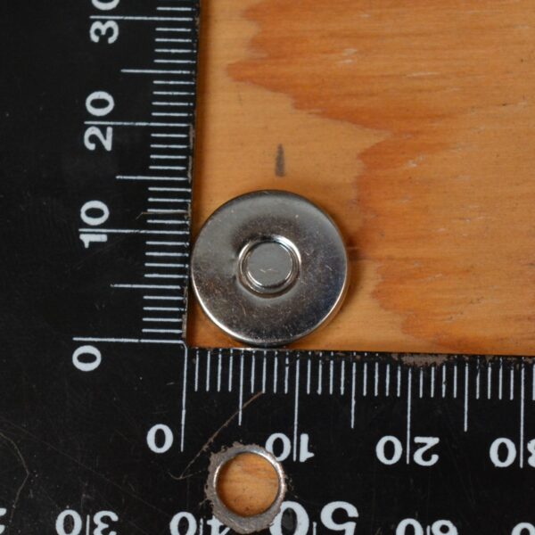 Top magnétique à riveter - 11 mm - Nickel - Tandy Leather – Image 3