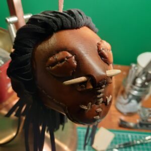 Création cuir ancienne élève