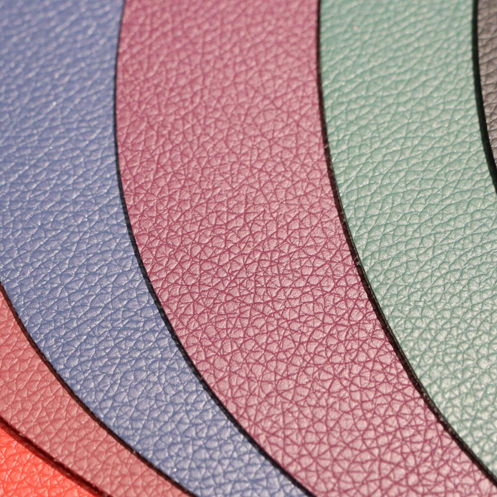 Bien choisir et associer les couleurs sur le cuir : bases, mélanges et harmonies