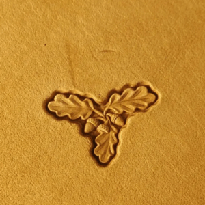 Matoir n°650 – Feuilles de chênes et glands