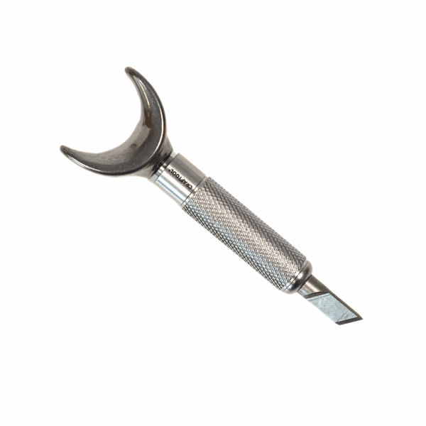 Swivel pour le repoussage du cuir