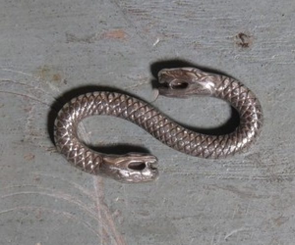 Crochets-bracelet-serpent-vieil-argent