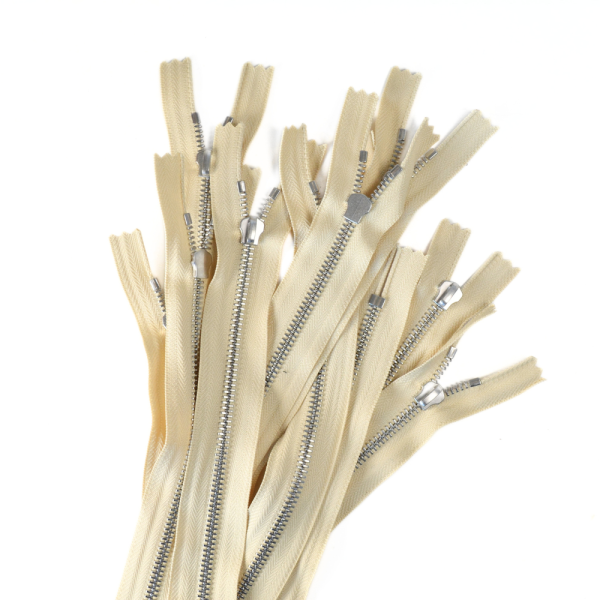 [FIN DE SÉRIE] Lot Fermetures à glissières – Beige 26 cm