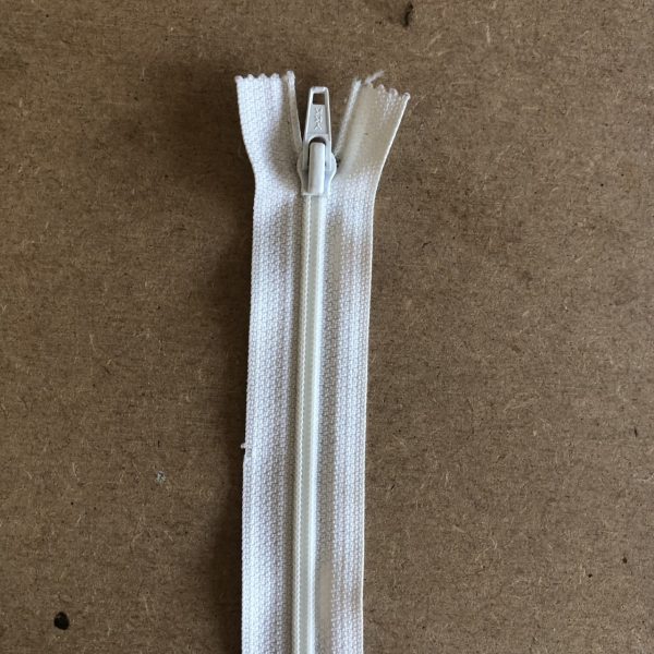 Fermeture à glissière ,blanche, YKK 19 cm