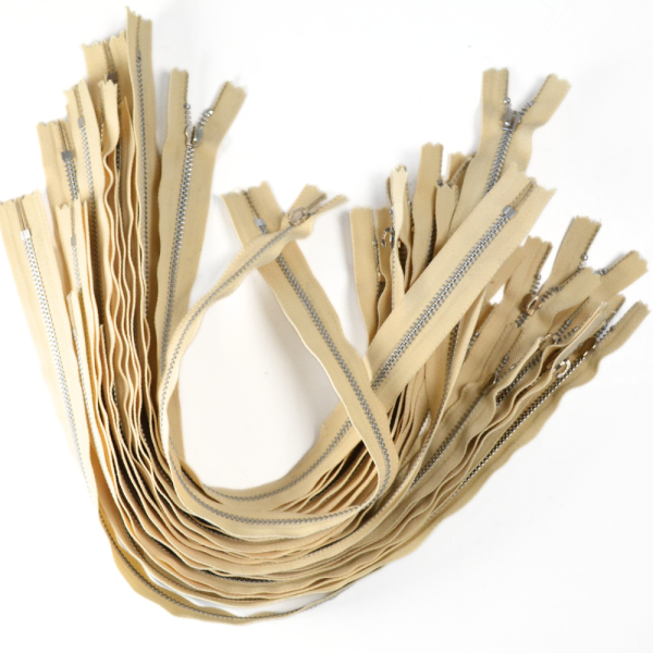 [FIN DE SÉRIE] Lot Fermetures à glissières – Beige 39 cm