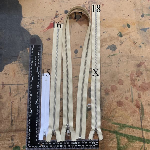 Fermetures à glissières beige n°18 39cm