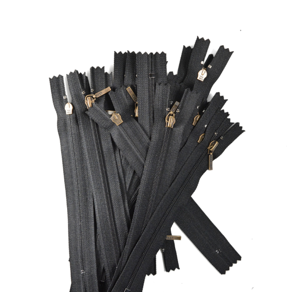 [FIN DE SÉRIE] Lot Fermetures à glissières – Noir 18 cm