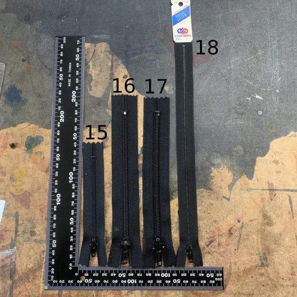 Fermeture à glissière noir n°17 16cm