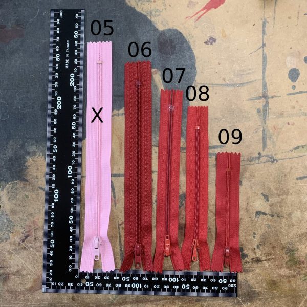 Fermeture à glissière rose n°5 20 cm