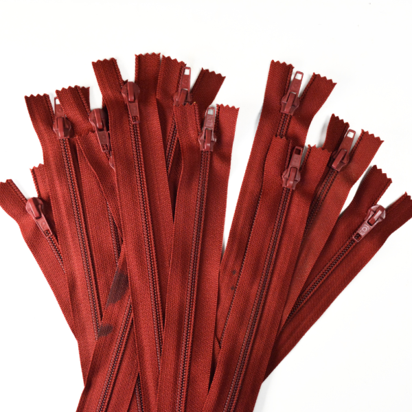 [FIN DE SÉRIE] Lot Fermetures à glissières – Rouge 30 cm