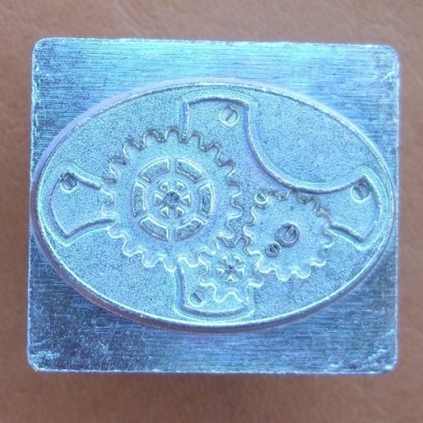 Matoir « 3D » plaque steampunk