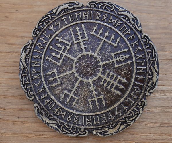 Rune-Vegvisir-laiton